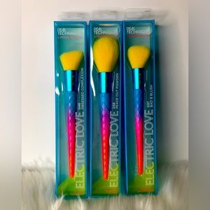 Set of 3 - Real Techniques Limited Edition Electric Love Makeup Brushes